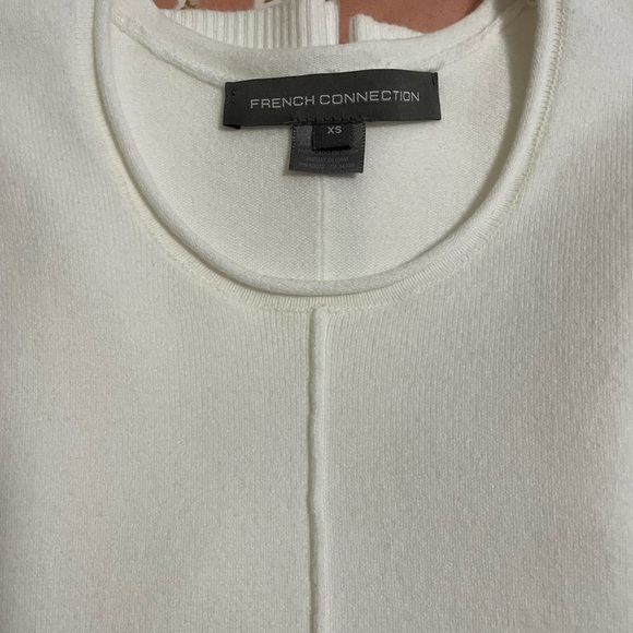 French Connection White Women's Sweater Rolled Finishes ~Worn Twice   size XS-SM - Picture 5 of 16